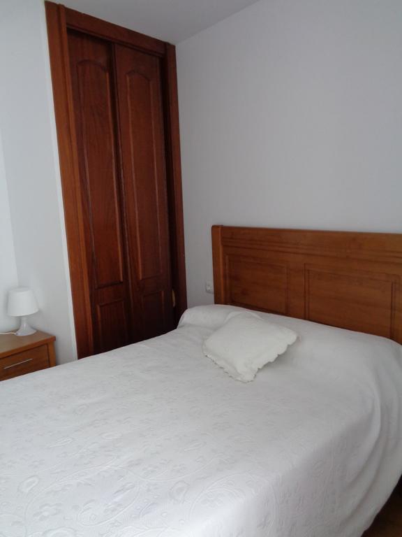 Apartamentos San Pelayo Onís Chambre photo